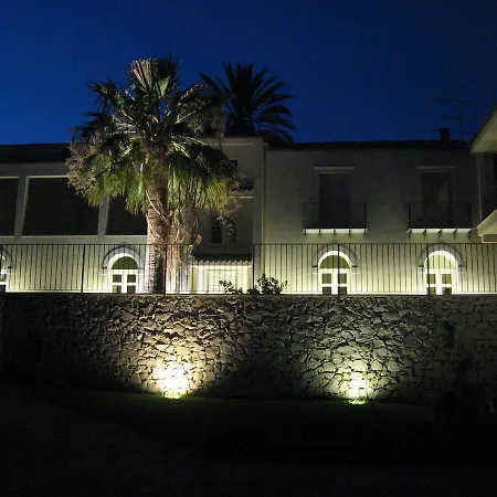 Keratea Hotel